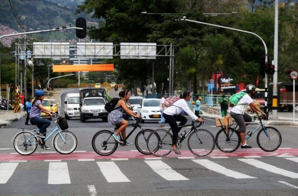 Nuevo Piloto Vías De Medellín Para Reducir La Velocidad.