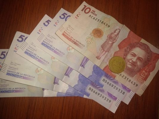 Salario Mínimo En Colombia Llega Al Millón De Pesos